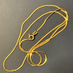 *SOLD* 14K Gold Serpentine Chain Necklace 19", Yellow Gold
